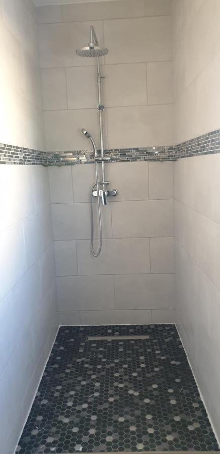 לה פוססיון Au Panorama 1 Chambre מראה חיצוני תמונה